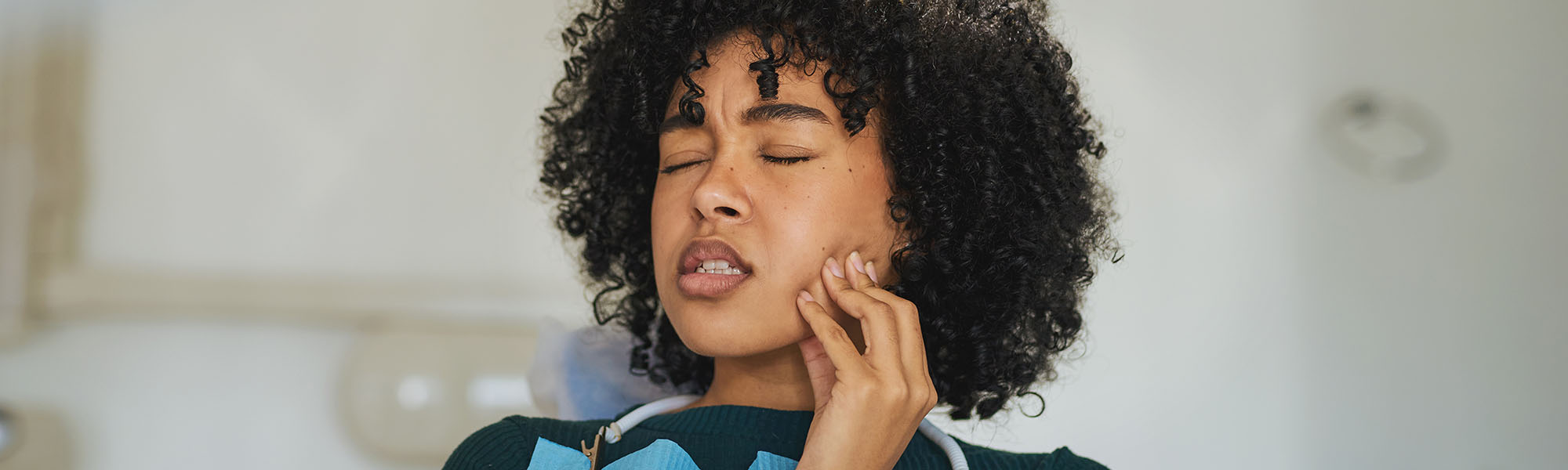 What Are the Signs of Periodontal Disease